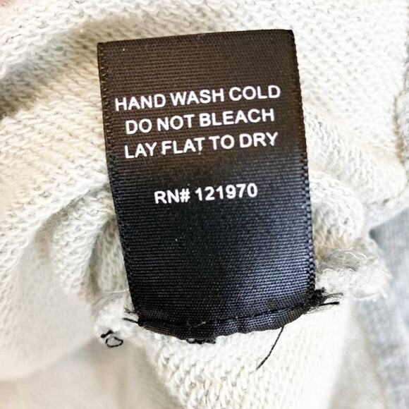 Renvy Small Gray Embroidered Top - Picture 8 of 8